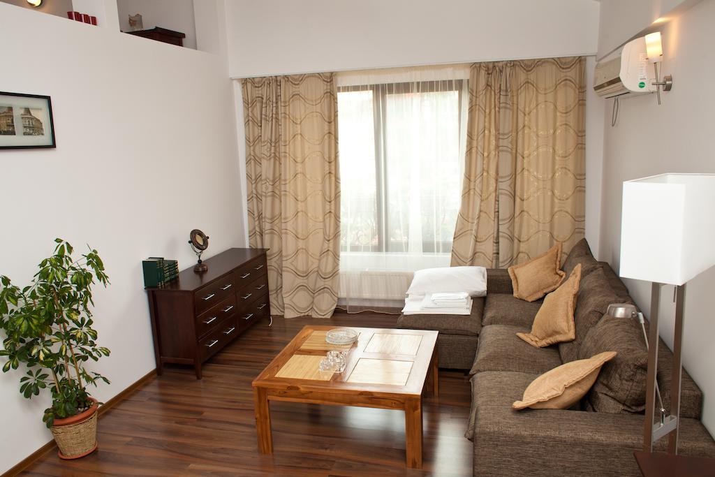 Hotel Belleville Iasi Bagian luar foto