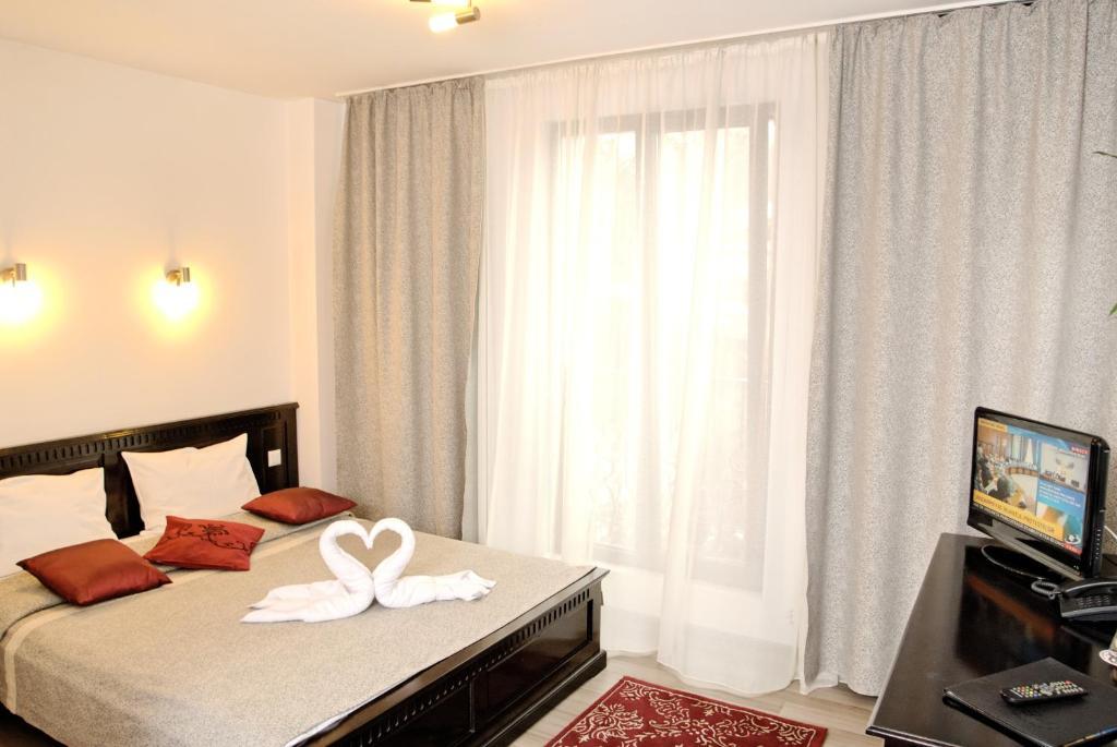 Hotel Belleville Iasi Bagian luar foto