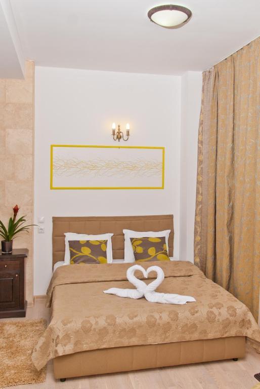 Hotel Belleville Iasi Bagian luar foto
