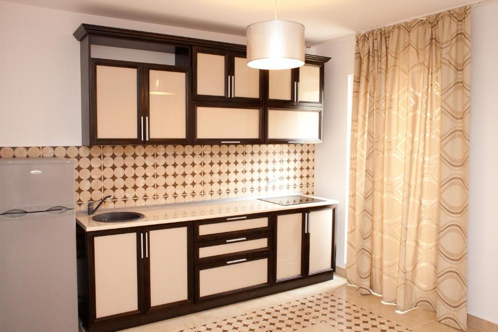 Hotel Belleville Iasi Bagian luar foto
